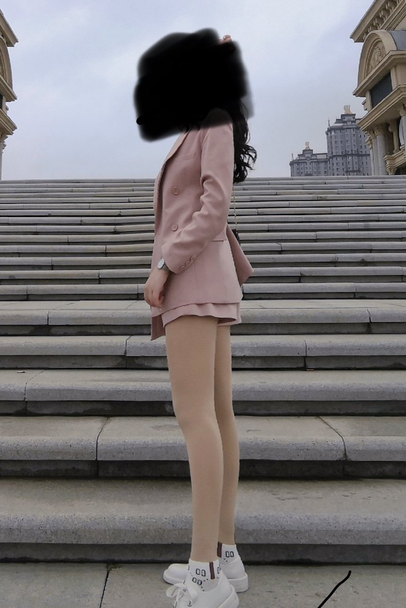 最近天气真好
#女同 #拉拉 #les #le