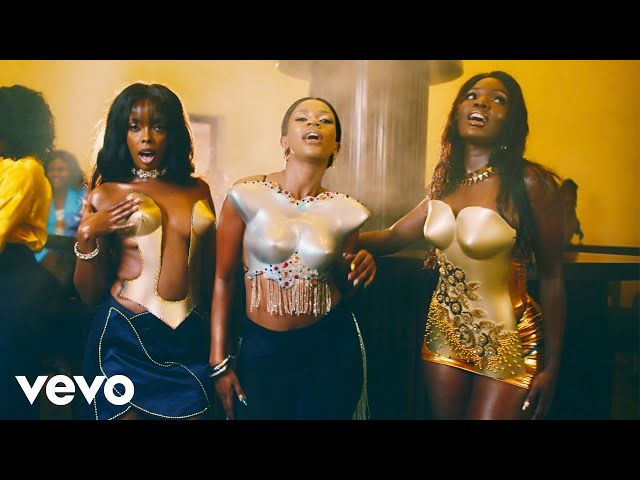 ian_yenze's tweet photo. How many of you have enjoyed Vinka's vocals in the intro of #Tompa song ft @kandkmusicug like I do..❤🙌
She's just Maaaaaad🙌 @IamVinka ❤ https://t.co/qYvPPhTLCA
