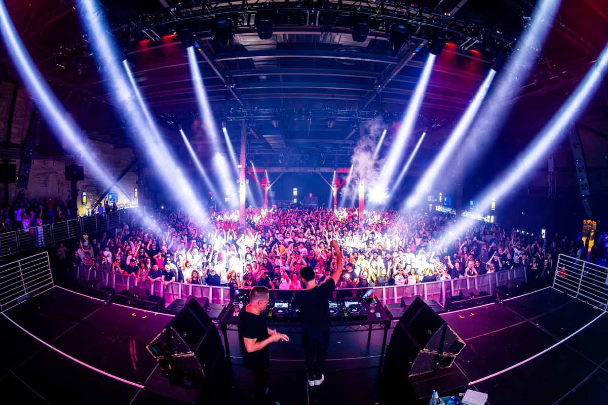 cosmicgate's tweet photo. „New York it‘s all in my head tonight!“ 🤩🙌🏻✨#opentoclose @avantgbk https://t.co/UlI6i1vbhR