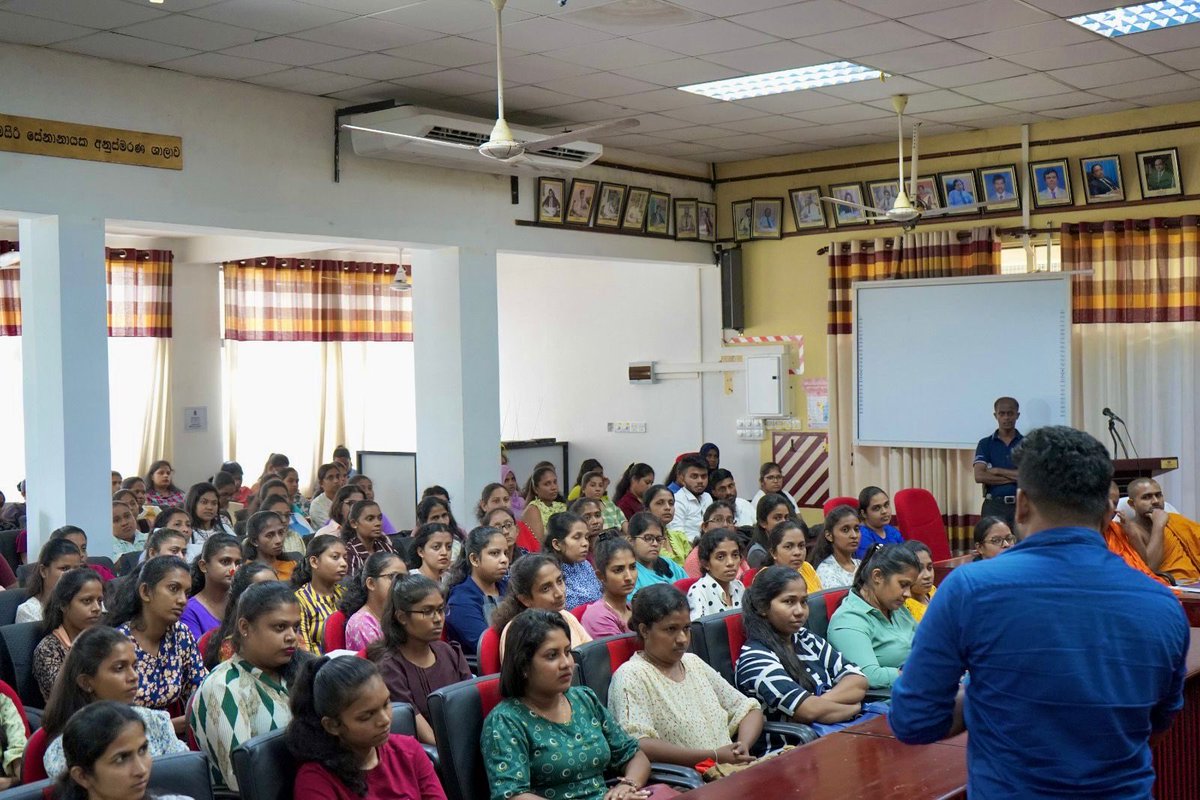 kanakadh's tweet photo. Thrilled to launch the Upskilling and Placement Program for the Digital Economy! Our goal: bridge the gap in IT skill shortage. Today in Kegalle, we held an awareness session on the program to  unemployed grads &amp; NVQ L4 holders #KanakaHerath #MOT #UpskillingProgram #Digiecon2030 https://t.co/gx09xZX8Ts