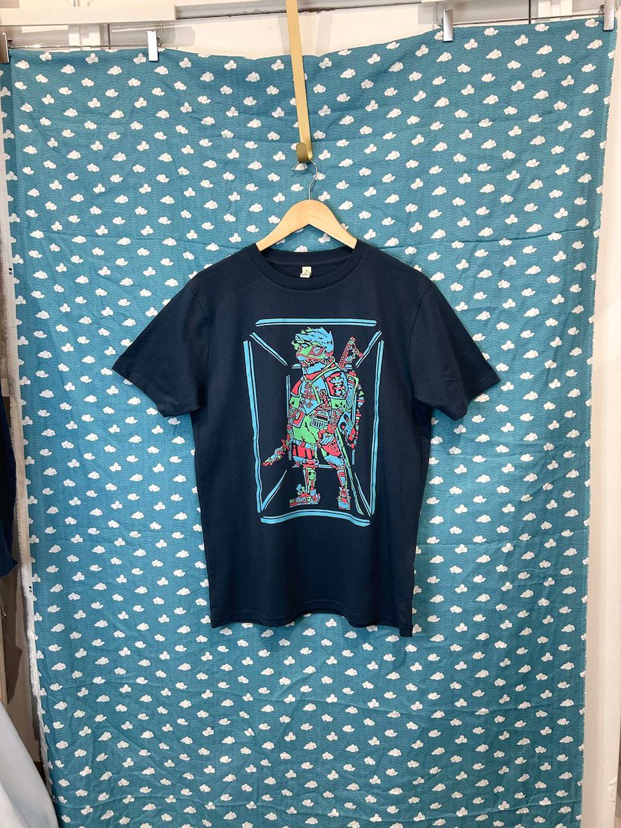 masato_jones's tweet photo. Samurai Frog is facing extinction now
Sizes close to selling out Small, Medium, XL, XXL
#shopindie #samuraifrog #frog #samurai #indiedesign https://t.co/4RIlI0EhG0 https://t.co/rAwLofRkWE