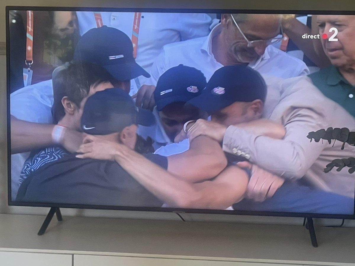 arrinat's tweet image. #RolandGarros  bravo 👏🏼🎾 #alcaraz #7ème #espagnol #vainqueur @elpais_espana @elmundoes @FFTennis @stade2 @sudouest @le_Parisien @lequipe