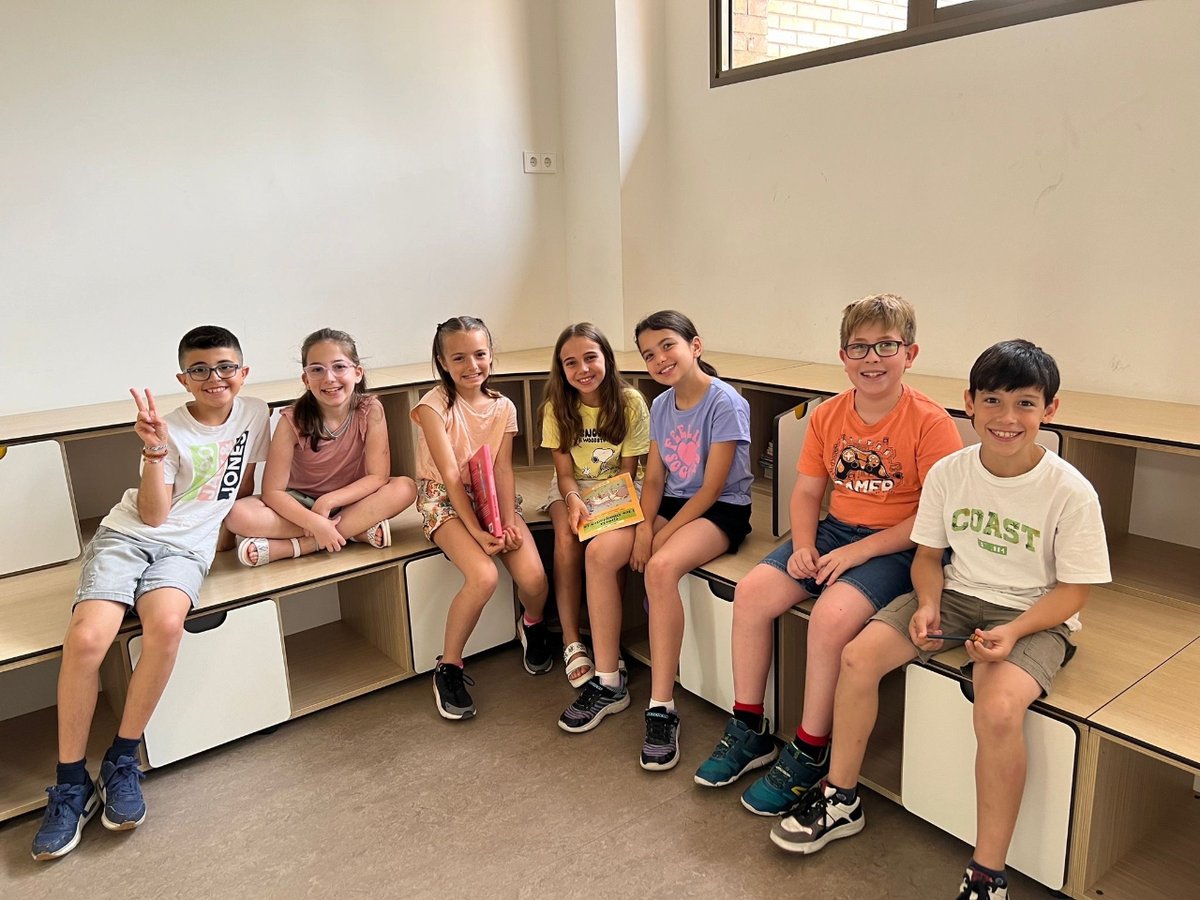 Manyanet_Reus's tweet image. Aquest cap de setmana els alumnes de primaria han fet els exàmens oficials de Cambridge YLE (Starters. Movers i Flyers). Good luck 🍀🇬🇧

#josocmanyanet #juntsiambesperança #escolesmanyanet #familiamanyanet