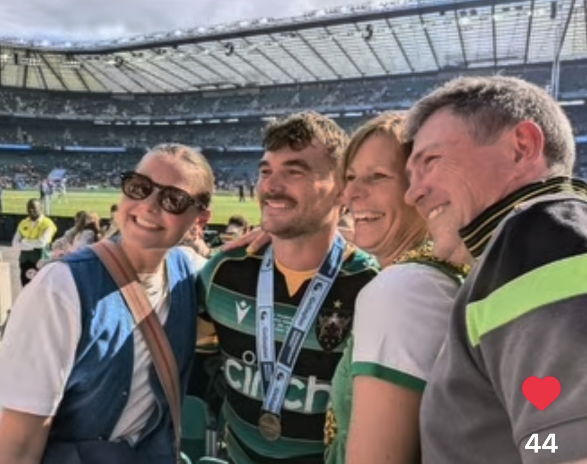 Fair to say The Furbank’s have had worse weekends!!
Congratulations to George and everyone at <a href="/SaintsRugby/">Northampton Saints 😇</a> - Premiership Champions 2024!!