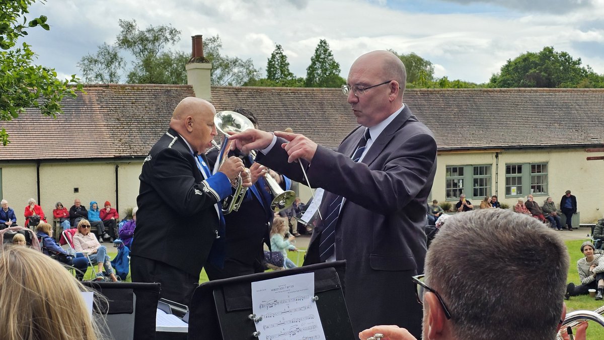 WYP_band's tweet photo. Volunteers' Week concluded with a concert at Golden Acre Park this afternoon - part of the @LeedsConcerts Summer Bands Programme!
Thank you to everyone who came along to support us and @stgemmashospice 
#brassband #volunteersweek24 https://t.co/344xbrueNA