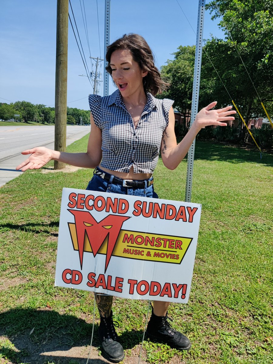 MonsterMusicSC's tweet image. It's Second Sunday! That means 20% off all new and used CDs!!! We're open until 6pm today! Perfect day to pick up some new tunes!! 

#sale #sunday #compactdisc