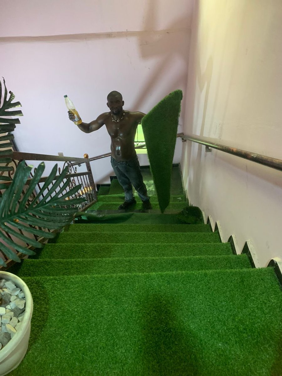 MrsZanga's tweet image. My husband is a reminder that there are still young Nigerian men who would rather earn an honest living, no matter how small, than do fraud.

Please refer him for more jobs🙏🏿