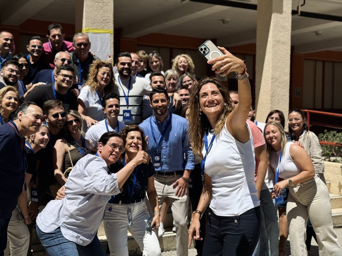 PPArchena's tweet photo. 🤗 ⒼⓇⒶⒸⒾⒶⓈ a los más de 8️⃣0️⃣ 𝗮𝗽𝗼𝗱𝗲𝗿𝗮𝗱𝗼𝘀 e 𝗶𝗻𝘁𝗲𝗿𝘃𝗲𝗻𝘁𝗼𝗿𝗲𝘀 del Partido Popular de Archena que han participado en estas elecciones. https://t.co/w04SHm0LIi