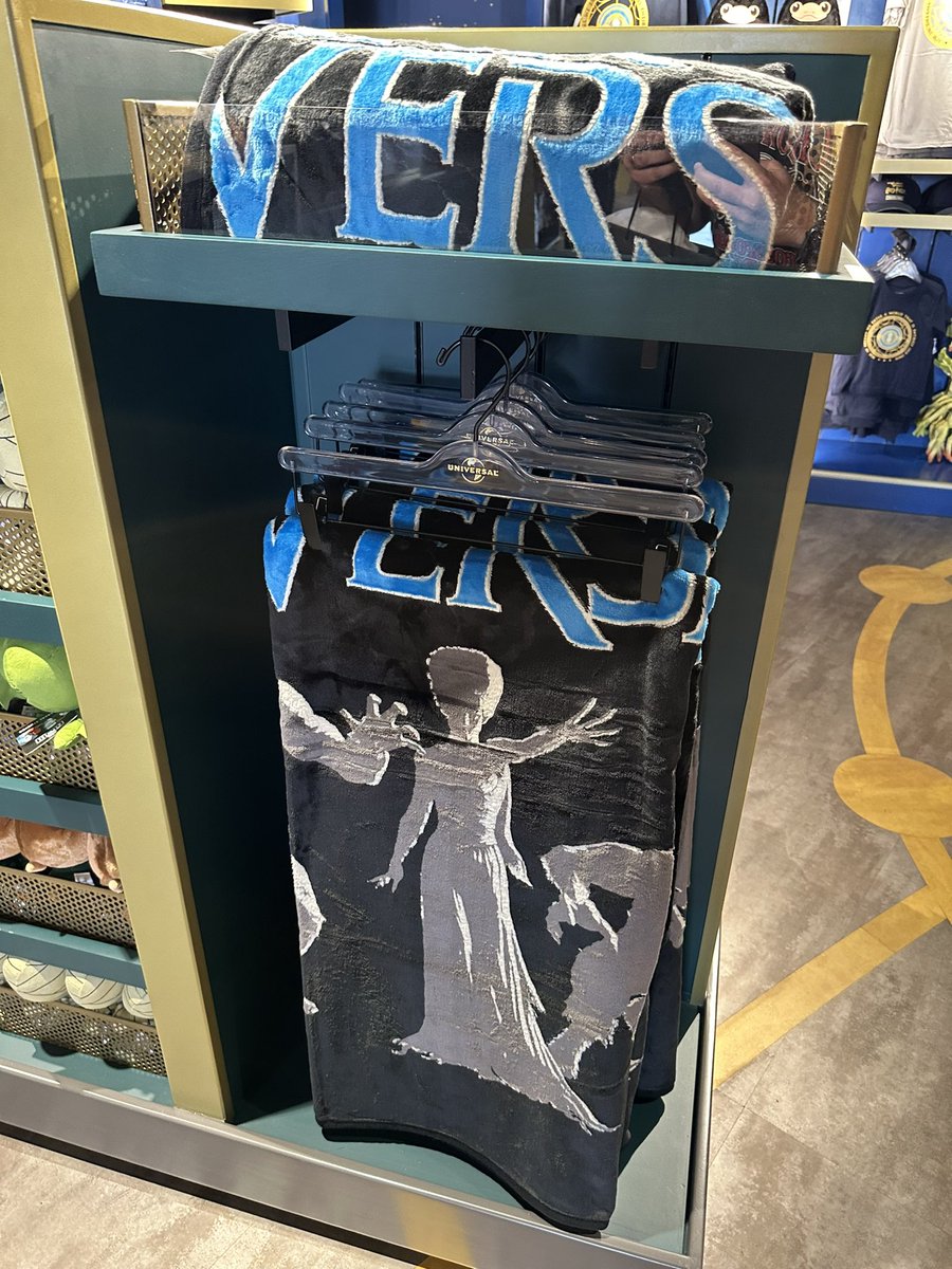 ExpThemePark's tweet photo. Dark Universe Merchandise inside the Epic Universe tribute store. @UniversalORL https://t.co/p8FbeUU5oG