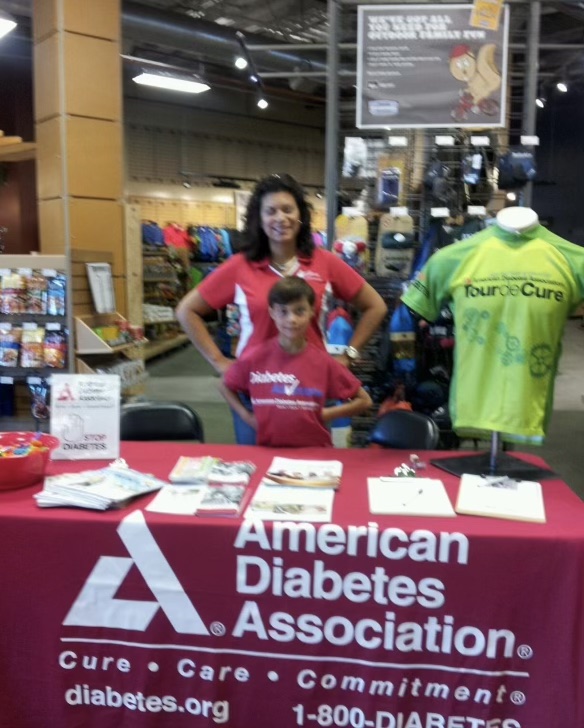 GeoForNevada's tweet photo. 🧵 Memories from June 9th, 2012 from our family's diabetes journey, my boys volunteering alongside their mom being, as they called themselves, “diabetes superheroes” ❤️. (1/5) #GeoForNevada #SiSePuede https://t.co/N3Ykdpfzg6