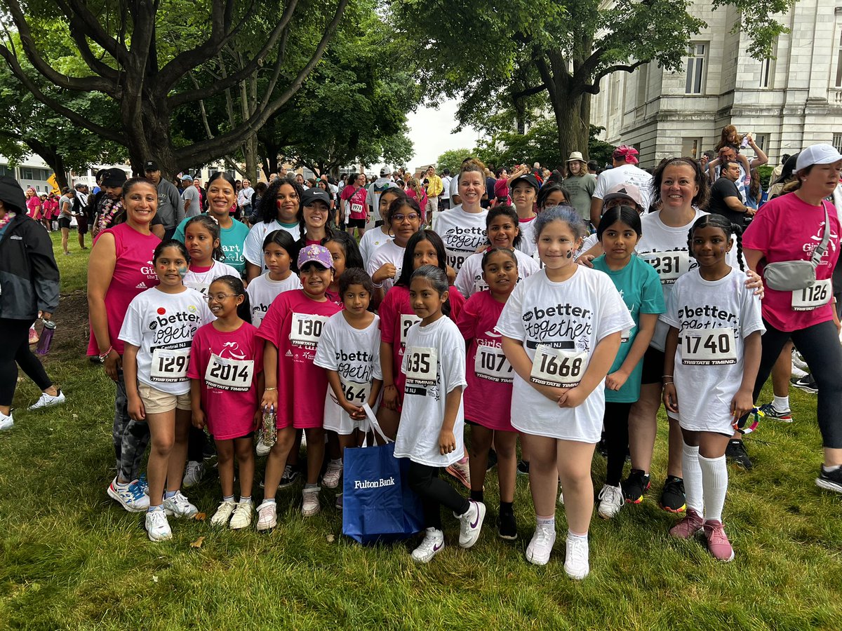 nbps_bbv's tweet photo. Great show of perseverance and enthusiasm by our Girls on the Run students and coaches today! 🏃‍♀️#bbvsoars @nbpschools https://t.co/xyXA10dVhh