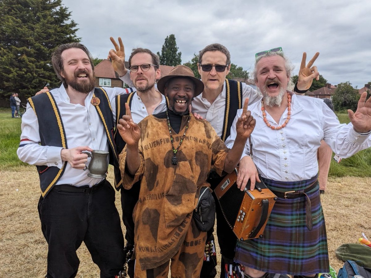 Blackheath Morris danced out at Hornfair Park fair this Sunday.