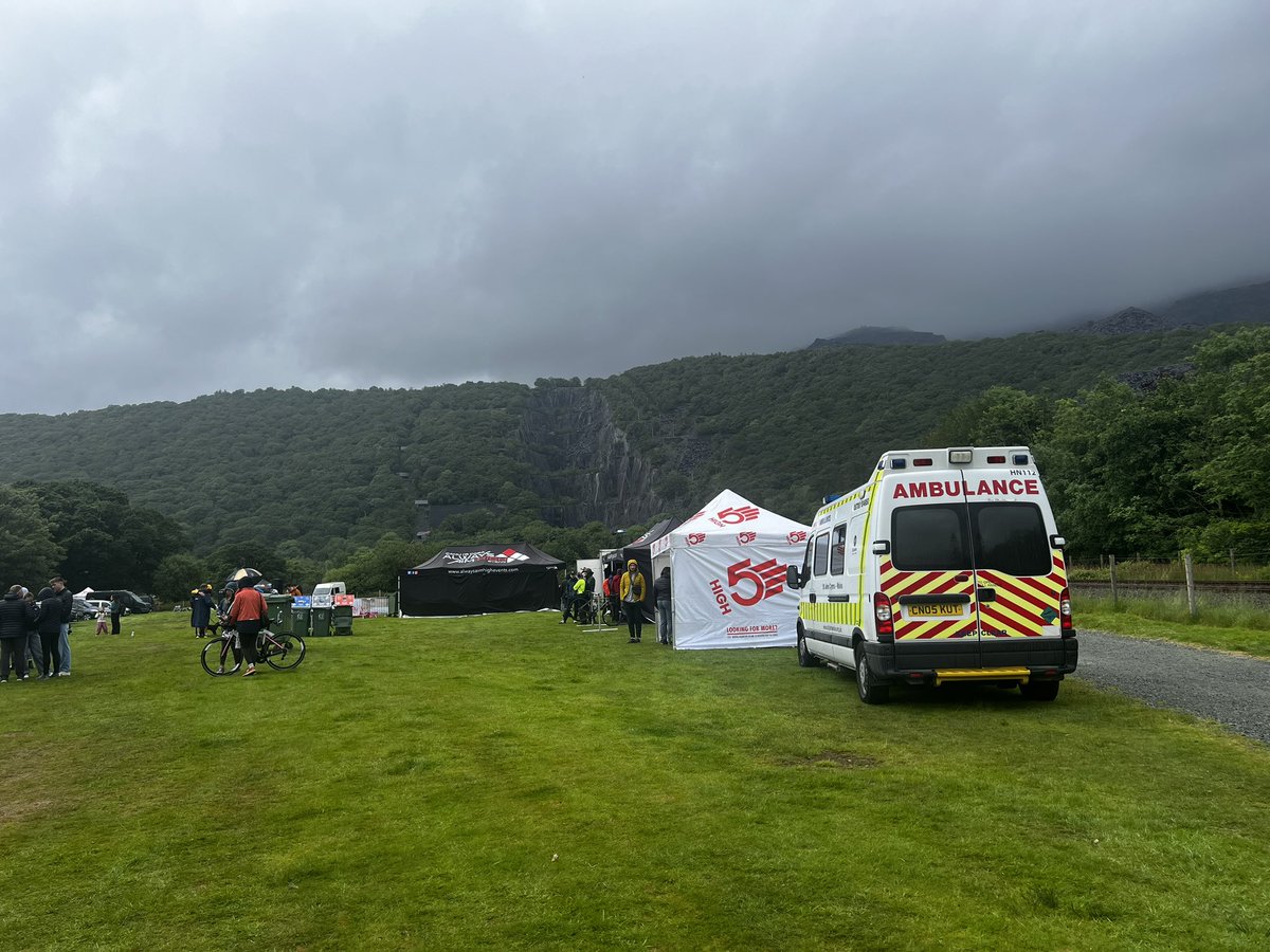 SJAC_Daz's tweet photo. Ended #VolunteerWeek volunteering alongside @SJACNorthWales at the @aahevents #Slateman in Llanberis - a very early (and wet) start by all. 🏃 🚑 https://t.co/iXyOyXoczC