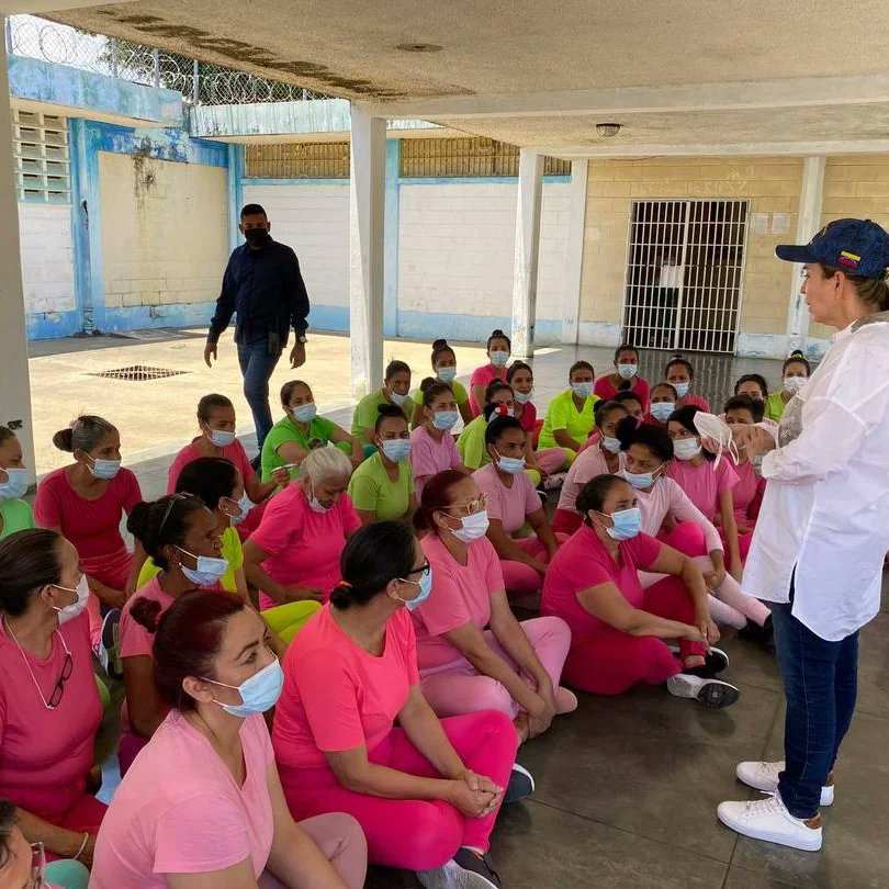 intt_sanfelix's tweet photo. #9JUN || Desde el #Mppsp se garantiza la atención jurídica de cada privado y privada de libertad, a través de la articulación con los órganos del Sistema de Justicia en el país. 

#1x10VictoriaPerfecta https://t.co/u5iP3J3LeO