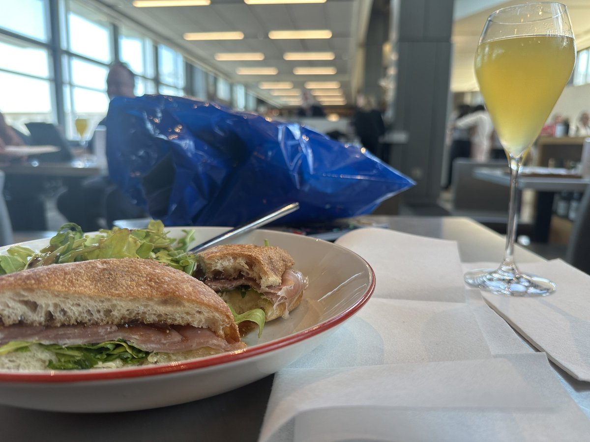 Well, I guess it’s time to sign off. #DFW24 is a wrap. Thank you to everyone for making it an amazing conference, especially our chair, <a href="/mattbucher/">Matt Bucher</a> 
I’ll be in the airport until 3ish (I hope!). If you’re around and have time to kill, come find me! (Ándrea)