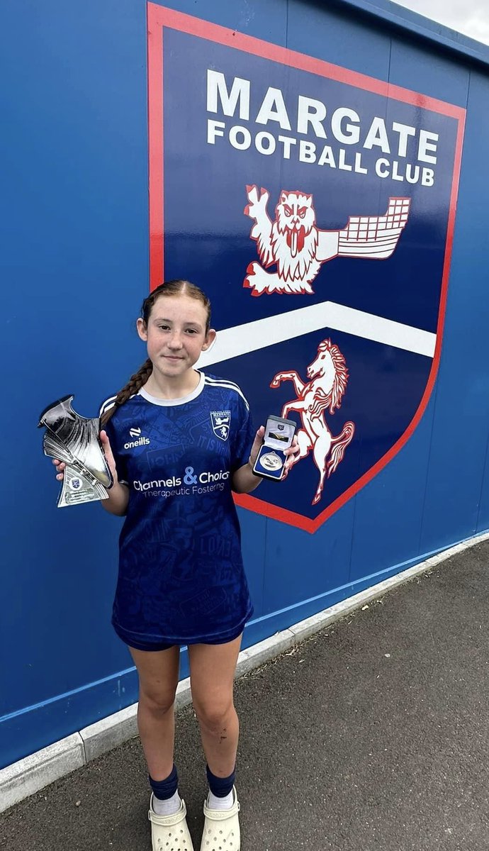 It’s been presentation weekend for the girls 1st up <a href="/beccaelsley/">Rebecca Elsley</a> gets young player of the season!  1st season in adult football,  And Stephanie gets players player 🔥well done girls the trophy cabinet may need tweaking to fit all these in