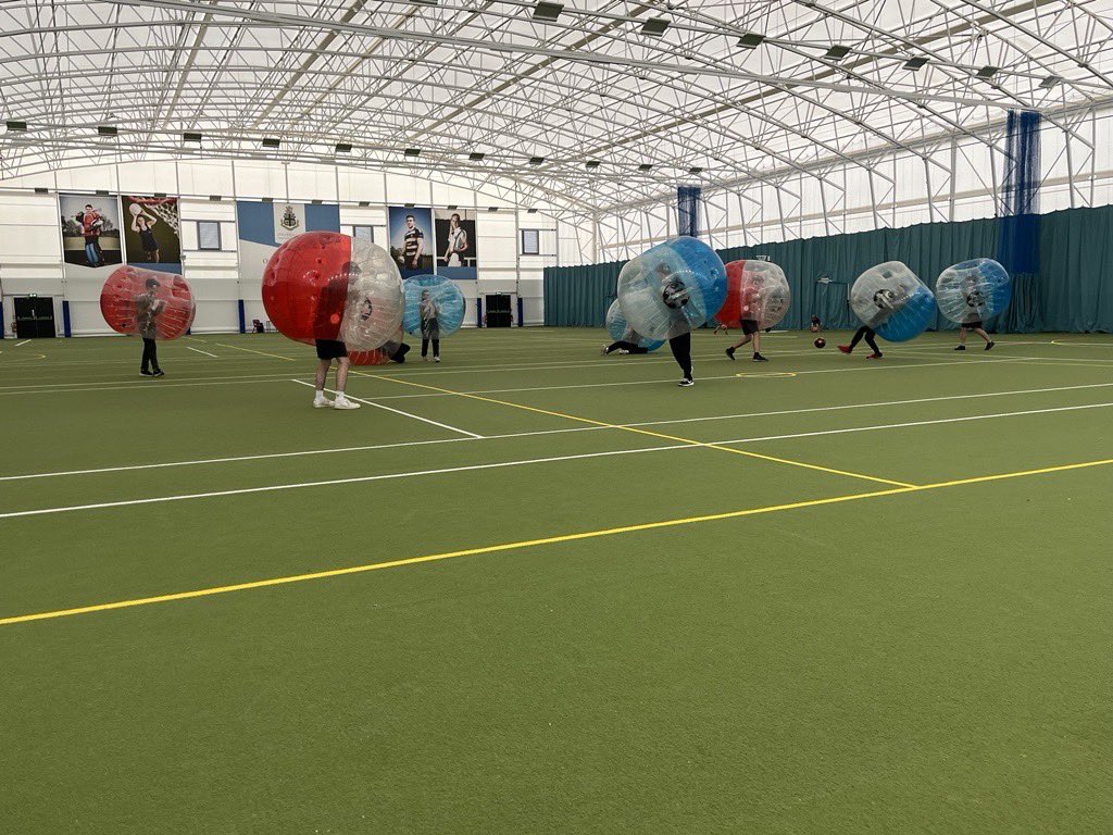 ThornbankHouse's tweet photo. Great to see Thornbank girls getting rid of all their energy playing Zorb football on Saturday Night!
@StrathallanSchl
#weekendsatStrath #boardingschool #bubblefootball #upsidedown #football https://t.co/uLI0i2L0uL