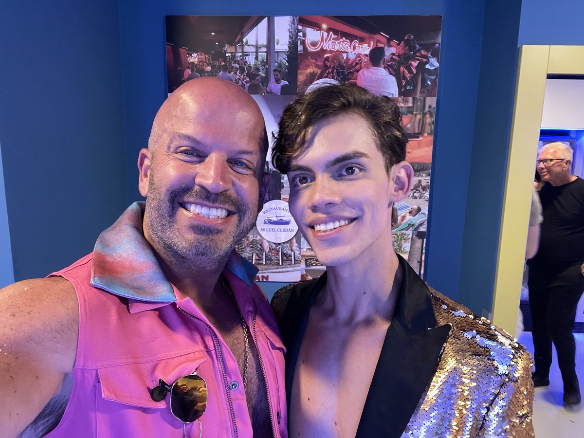 hotdaddyfinance's tweet photo. The UK is blessed as the handsome Austin Ponce is in town this month!  @austinponce_ https://t.co/DYlFshvAM4