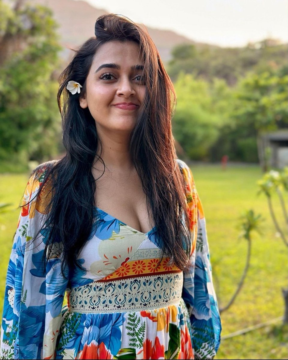 T_pyaar's tweet photo. Have a happiest birthday sweetheart😘❤️

HBD TEJASSWI PRAKASH 
#TejasswiPrakash https://t.co/L8GE59pFhj