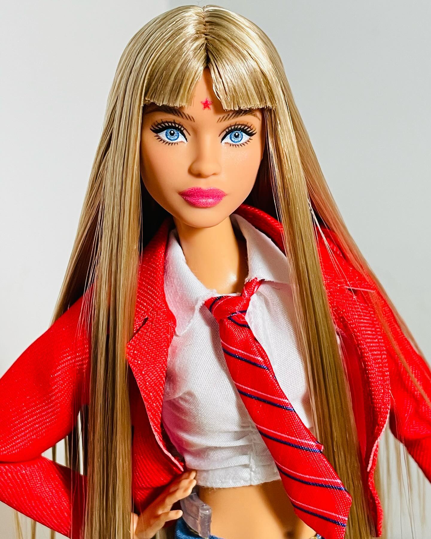 Tropa De Anahi on X Barbie Mia Colucci https t rkuvsPZfw1 https t IgfOQYmanh X