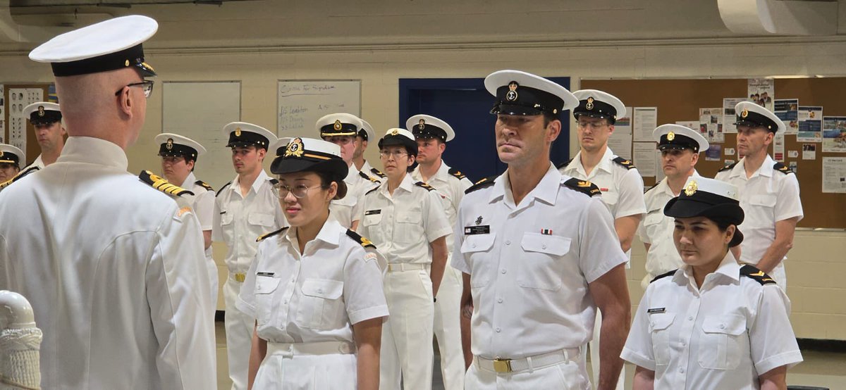 cguo83's tweet photo. Honoured to have received my very first challenge coin during the Change of Command Ceremony. 

Congratulations to Cdr @PGSHong for his exceptional leadership—you will be greatly missed. Best wishes to Cdr Mike Butler as he assumes his new role! 

#RoyalCanadianNavy 🇨🇦⚓️ https://t.co/ht4uQiaEo6