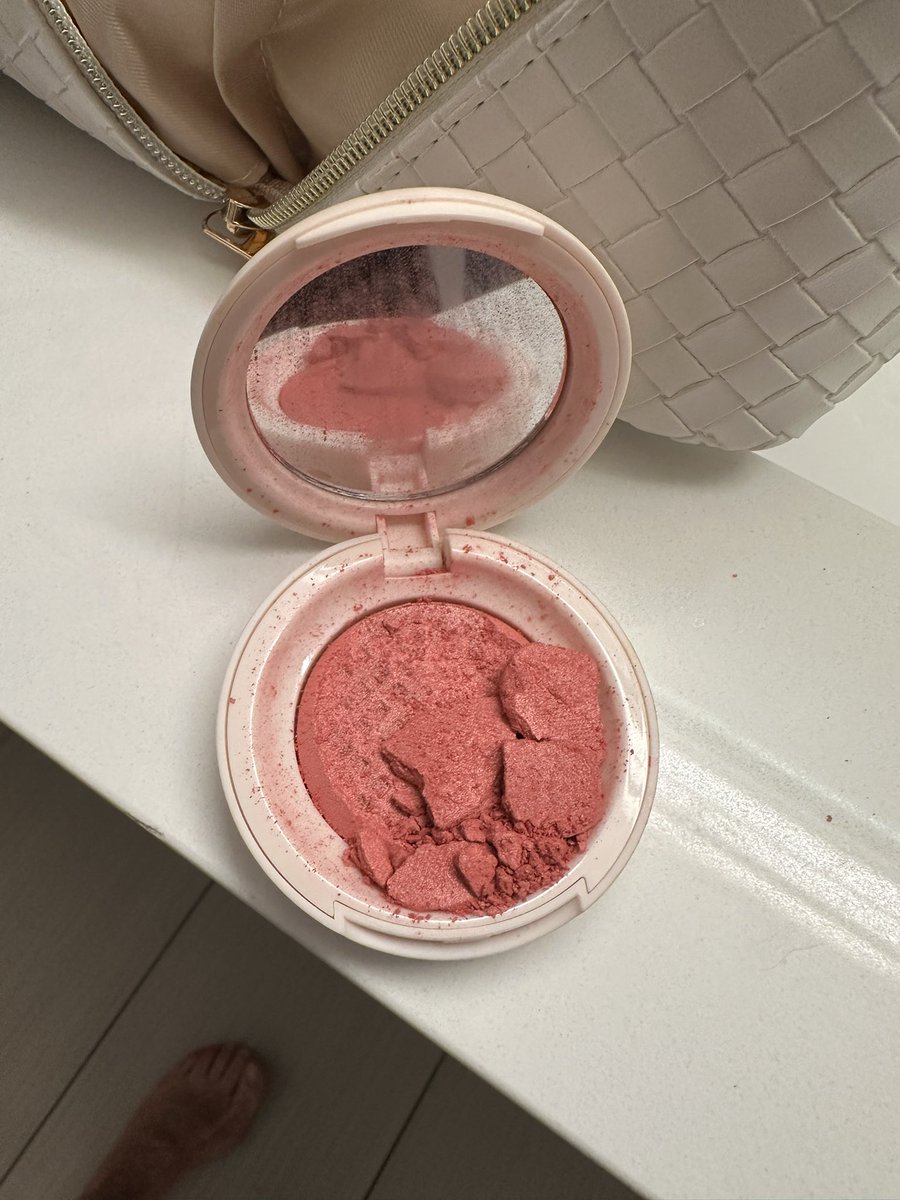 PSeate's tweet photo. @rarebeauty been traveling weekly for 30 years.  Never had anything break apart. First time I took my rare beauty blush on a trip and it’s shattered.  Less than 2 months old.  Loved it, but won’t buy it again. https://t.co/h10QzZV3wC