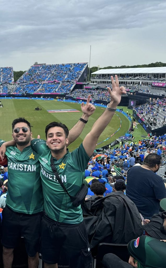 palyani's tweet photo. My son Vansh Kumar and his cousin Sahil Kumar are supporting their national team in the ongoing match between Pakistan and India at the New York Cricket Stadium. https://t.co/9npzPAJDiQ