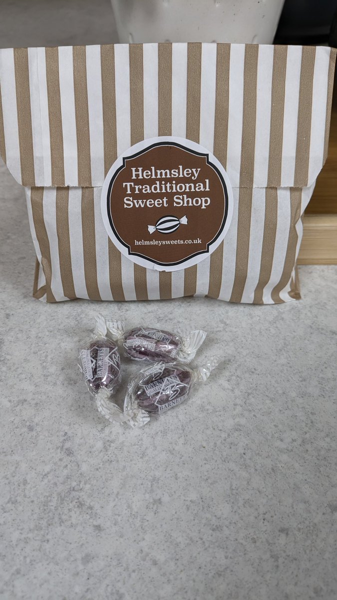 Alfie_BT's tweet photo. #BTPosse
If any of you live in or visit Yorkshire you really need to take your humans to @HTSweeties in Helmsley.

Beautiful shop filled with every type of sweet, it will make them so nostalgic for when they were young!

Hampers online are perfect #fathersdaygift https://t.co/zFX8RAOM7s