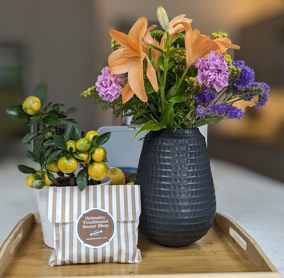 Alfie_BT's tweet photo. #BTPosse
If any of you live in or visit Yorkshire you really need to take your humans to @HTSweeties in Helmsley.

Beautiful shop filled with every type of sweet, it will make them so nostalgic for when they were young!

Hampers online are perfect #fathersdaygift https://t.co/zFX8RAOM7s