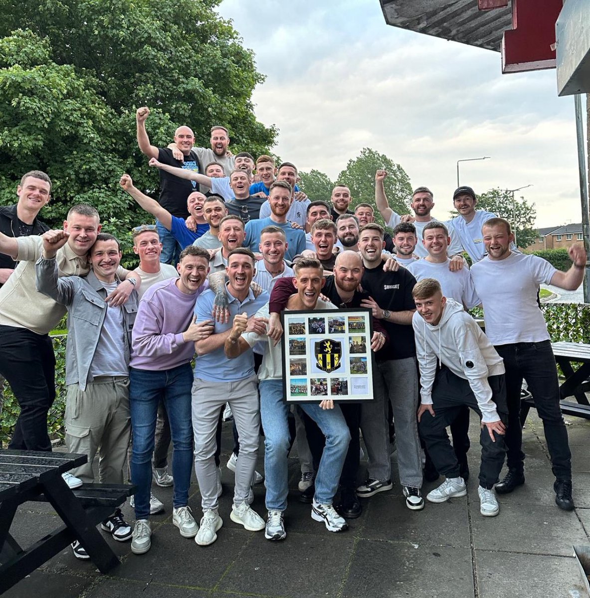 NewshotAFC tweet media