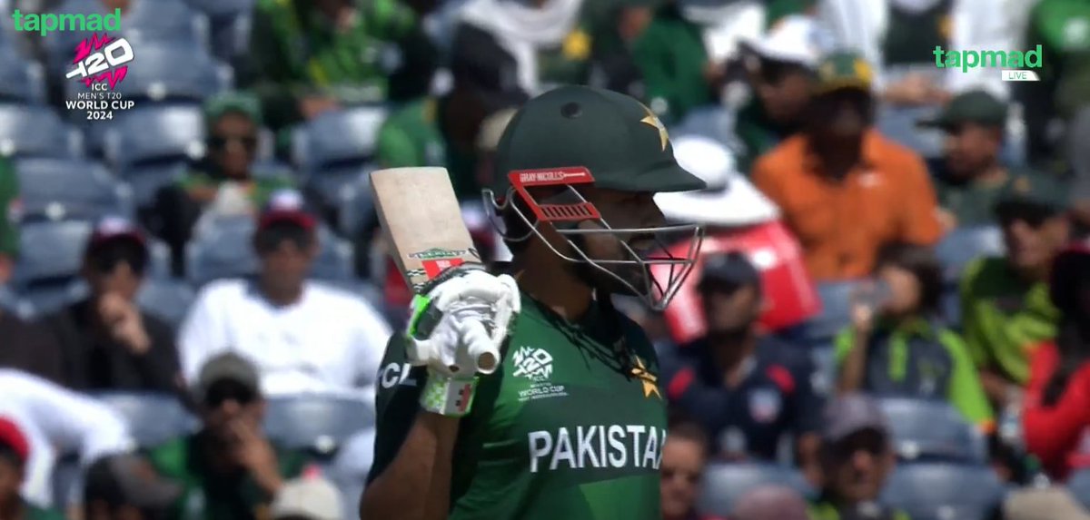 ParayYasirfx's tweet photo. Most balls played without hitting a six in T20 WC

201 - BABAR AZAM 🇵🇰
111 - Vusi Sibanda 🇿🇼

It's just a stat and won't define him on overall!

Still he is Pakistan's finest batter, but don't tell me he is a big match player ! You are delusional then!!

#PakvsInd #BabarAzam https://t.co/JYBQzmk7xc