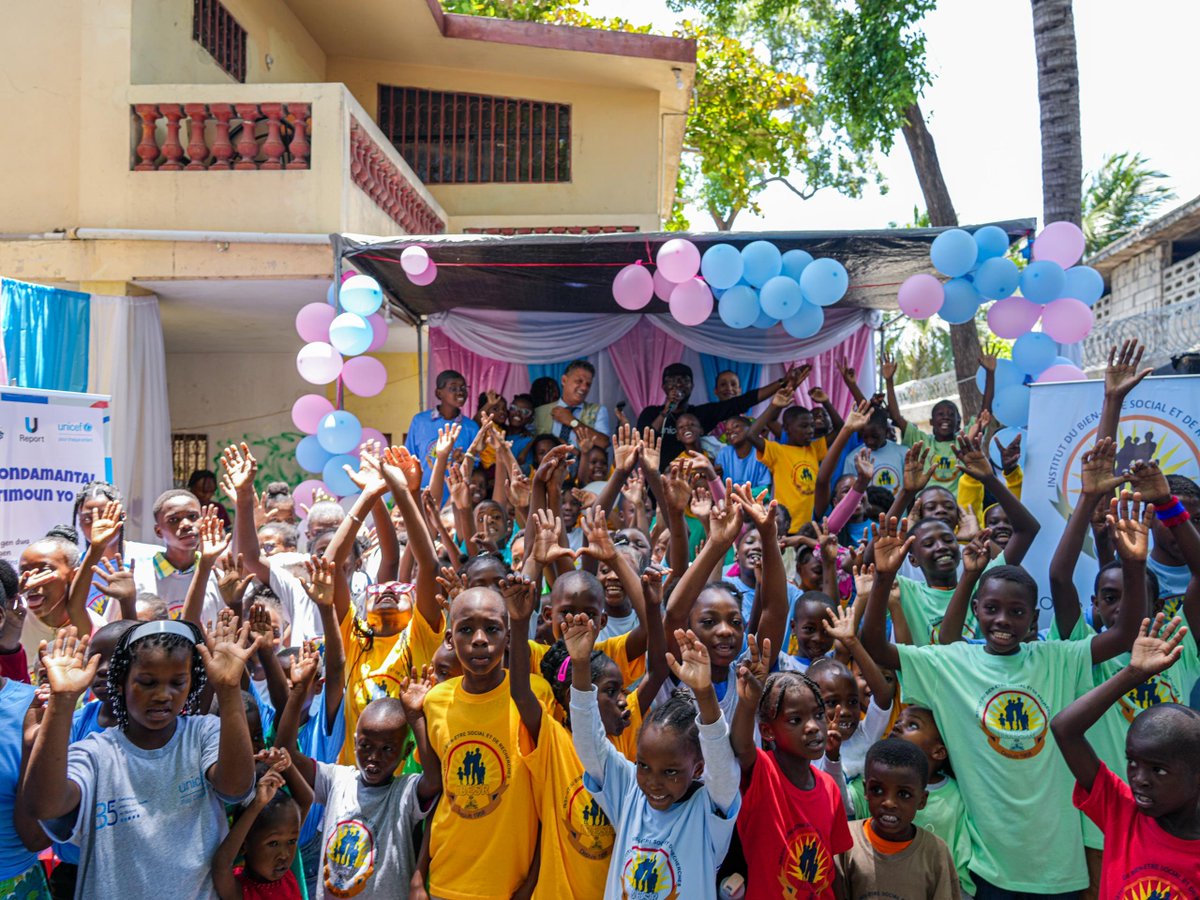 Today, the UNICEF Representative &amp; National Goodwill Ambassador participated in a series of activities organized by UNICEF partners IBESR and IDEJEN to celebrate the National Day of the Haitian Child. 
A crucial moment for <a href="/UNICEF/">UNICEF</a> to continue advocating for children's rights.
