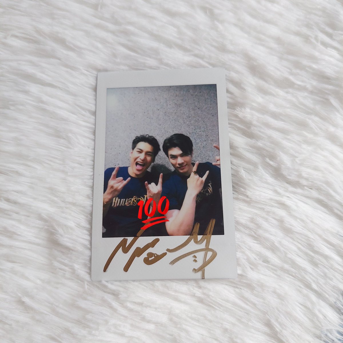 dok_jimm's tweet photo. WTS|| sell polaroid signed 
#MileApo From SRICHAND

Price DM

#มายอาโป  
#ตลาดนัดคินน์พอร์ช
#ตลาดนัดมายอาโป 
#ตลาดนัดเหนือเมฆ
#ตลาดนัดBoc #แมนสรวง
#ตลาดนัดแมนสรวง https://t.co/hHqtbf1Llc
