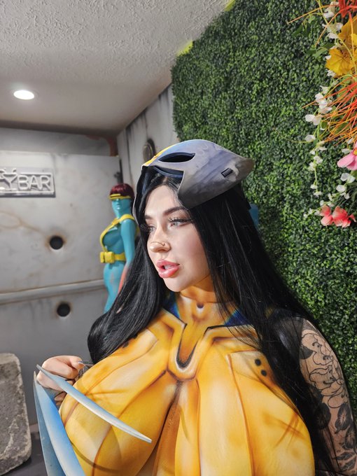 My Pet Monster Girl’s pics and videos