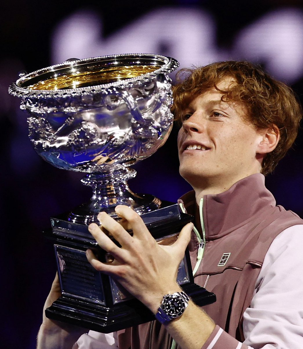 TheTennisLetter's tweet image. Say hello to your new world #1 and world #2. 

Jannik Sinner &amp;amp; Carlos Alcaraz. 

Leading the way with class, humility, &amp;amp; brilliant tennis. 

The future is here. 🇮🇹🇪🇸