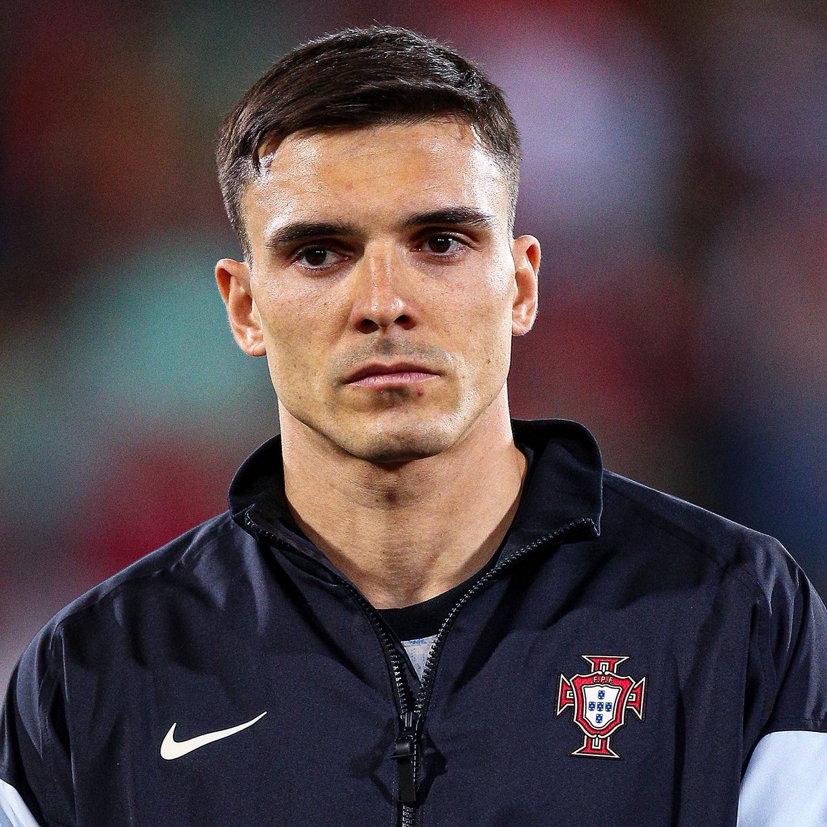 FabrizioRomano's tweet image. 🚨🔴 Vincent Kompany has given clear green light to FC Bayern for João Palhinha deal.

Belgian manager, keen on bringing in the Portuguese midfielder and also informed of Palhinha’s strong desire to finally join Bayern.

Kompany believes it could be an excellent, needed addition.