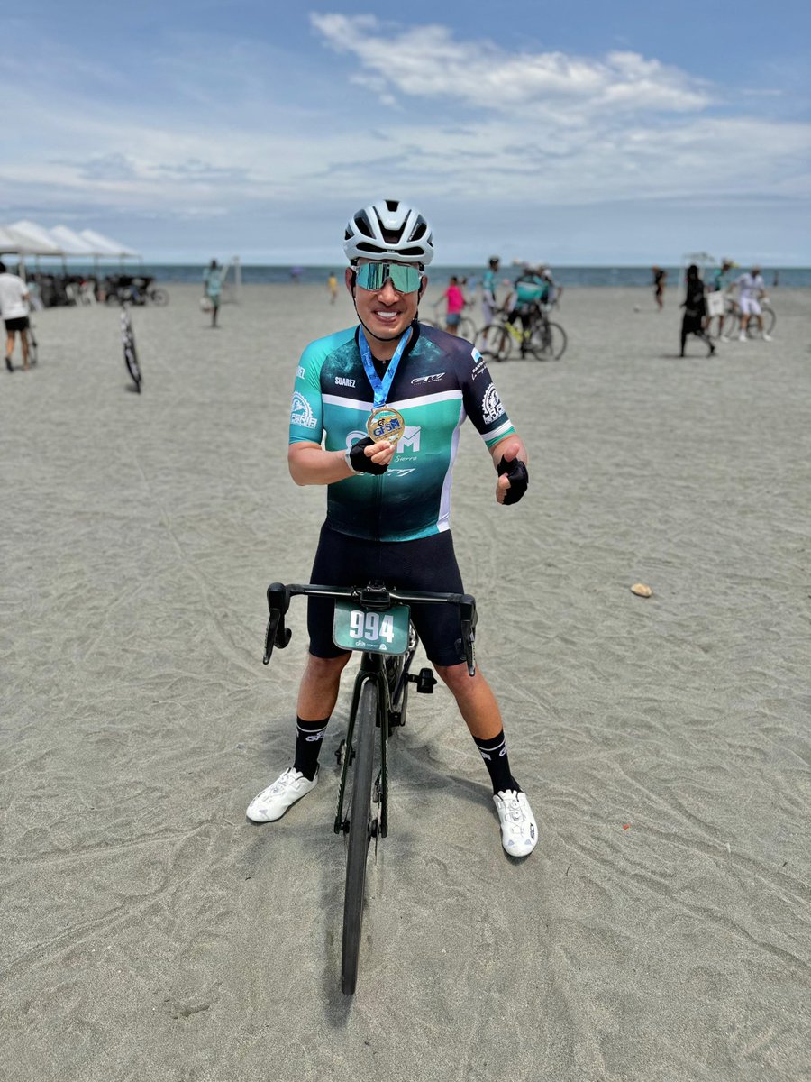 MAguilarHurtado's tweet photo. 127 km del Mar a la Sierra, rodando en la bahía más linda de América, Santa Marta. ¡Grata experiencia! 🇨🇴

Gran Fondo Santa Marta: excelente evento, organización y ruta, desde ya agendado para la próxima competencia. 👏🏻🚴‍♂️ https://t.co/RFIFoQvgUd
