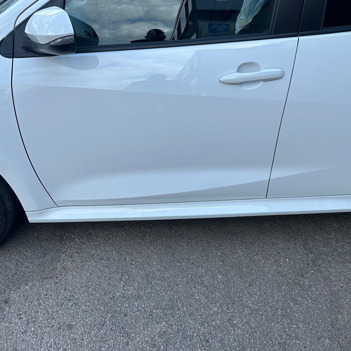 axidentltd's tweet photo. Trading in your Vehicle? Dents can hurt resale value!
Don't sweat it!  Get those pesky door dings GONE with Paintless Dent Removal!
Fast, affordable &amp; keeps your car looking showroom ready. https://t.co/l7jSMsR60e
#paintlessdentremoval #dent #hertfordshire #keepitoriginal  #pdr https://t.co/oWMaXRQRI1