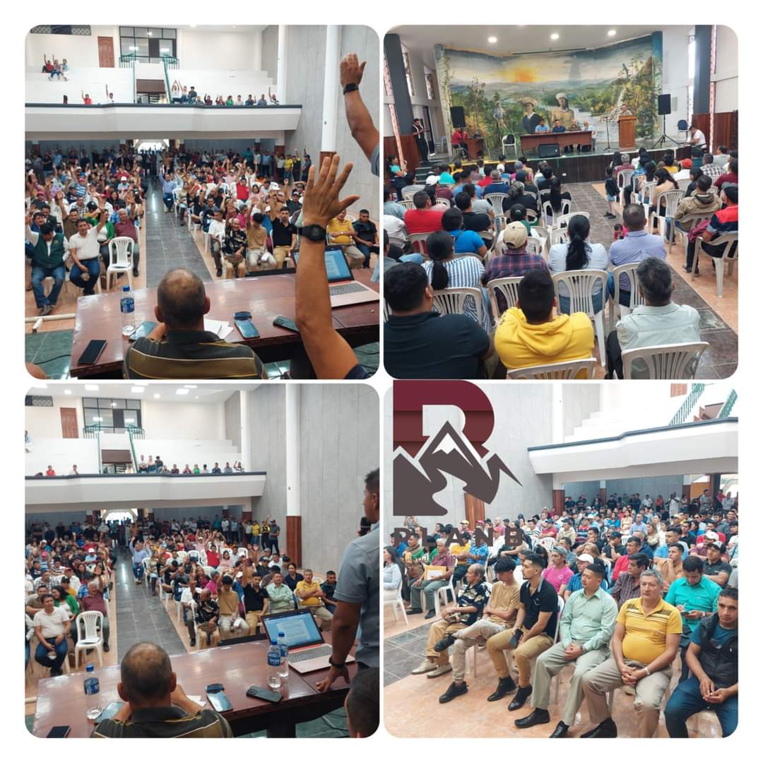planbloja's tweet photo. Ante la falta de respuestas del Gobierno Nacional en torno a su regularización, el sector minero de #ZamoraChinchipe, mediante asamblea efectuada este 07 de junio resolvió una agenda de medidas y no descartan progresivamente acogerse a su derecho a la resistencia. https://t.co/3hApLlfNks