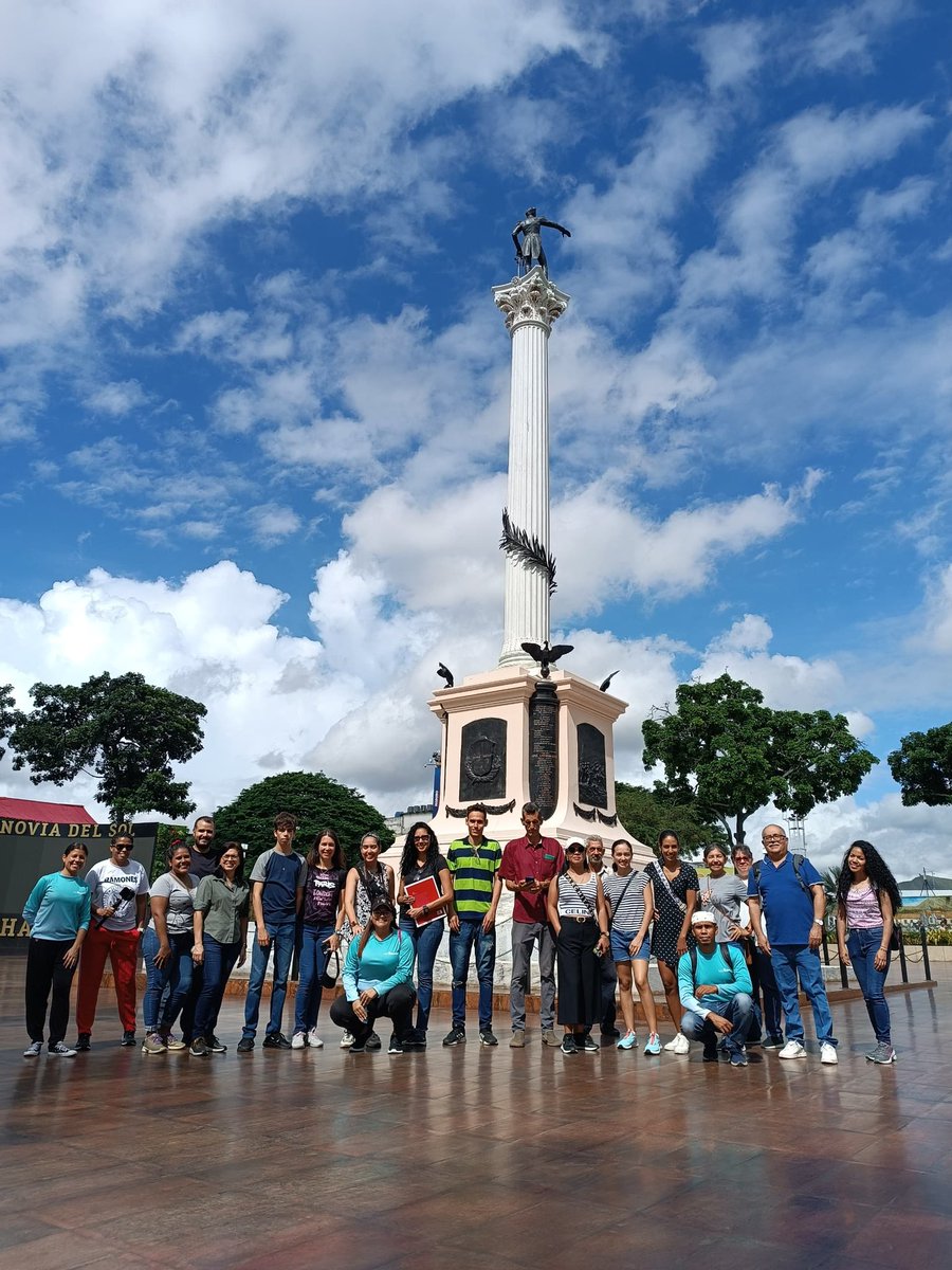 Reconfortante es saber que hay personas animadas a ir un domingo tempranito a la plaza Bolívar de Valencia a escuchar que pasó antes, durante y después de la Batalla de Carabobo de 1821 🫶

#MasValencia ❤️