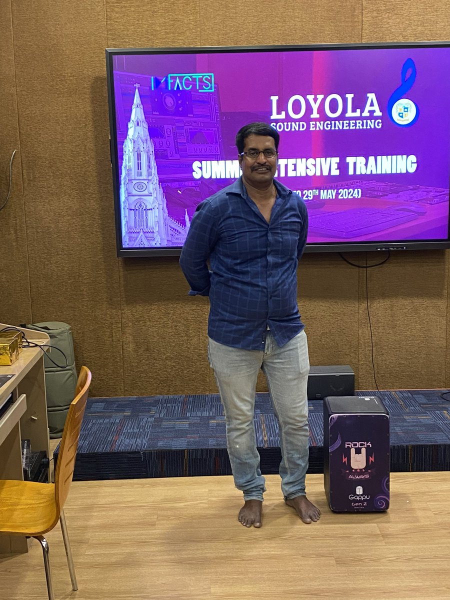 officialIMFACTS's tweet photo. Renowned Director R Kannan shares invaluable insights and experiences with our students, inspiring them to pursue excellence and innovation in their craft.
#imfacts #loyolasoundengineering #soundengineer #techintune #soundengineering #audioproduction #musictech #studiolife https://t.co/INzCboqaCM