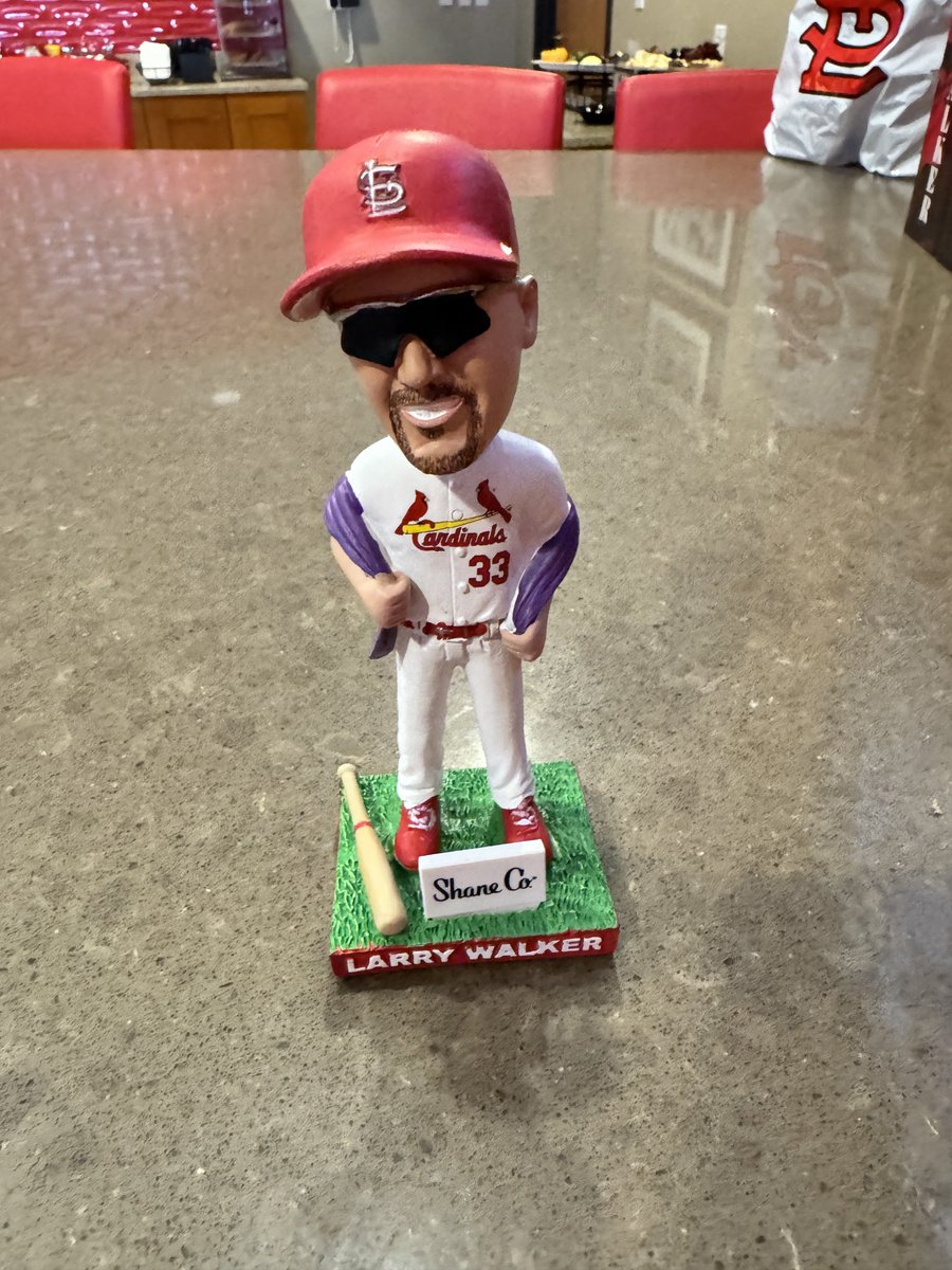 Cdnmooselips33's tweet photo. Bobblehead day at Busch Stadium yesterday! *Not actual size* 😳😎 https://t.co/Ty2epyNBzA