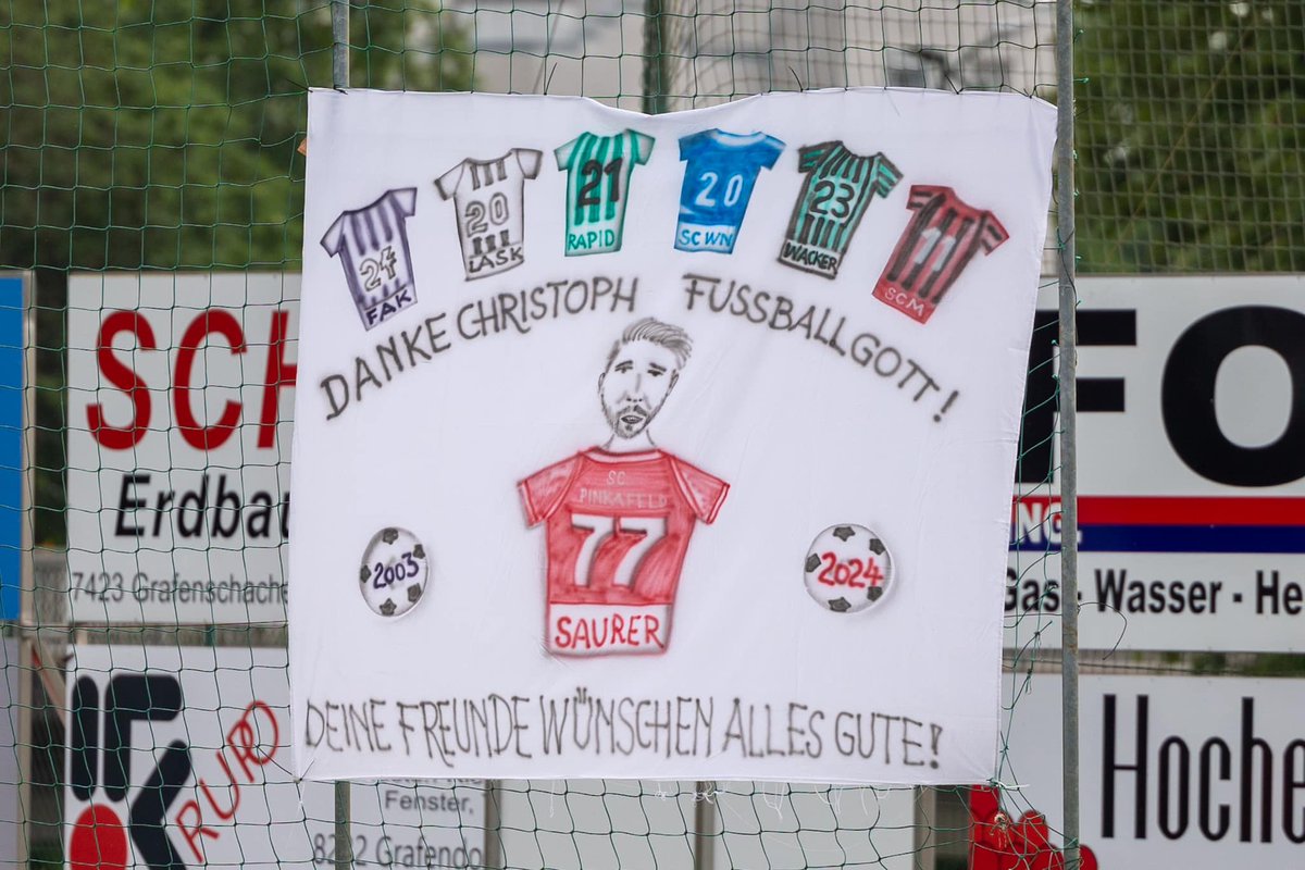 sc_pinkafeld's tweet photo. Christoph Saurer beendete am gestrigen Tag seine eindrucksvolle Karriere und erzielt in 7,5 Jahren und 240 Spielen, 100 Tore für den SCP!

https://t.co/Mqe5G5Xv5B

https://t.co/SL2DcHfLkx

https://t.co/uWgoADGmxh https://t.co/2dcmGH6ybB