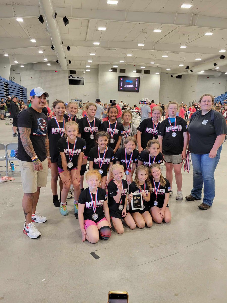 IowaUSAW's tweet photo. The Team Iowa girls take home 2nd at Elementary Duals!! Way to represent!! 

#girlsfreestyle #teamiowa #elementaryduals https://t.co/5jzvzdghe5