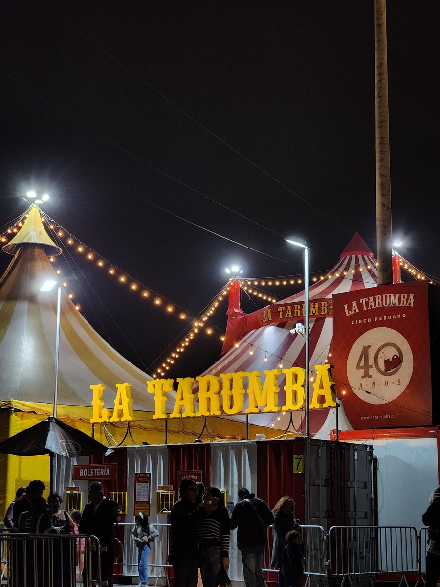 Avec_2508's tweet photo. | #LaTarumba nos presenta su nueva propuesta: 'Quereres', y tuve el placer de disfrutar de una noche mágica en su Gala de Estreno. ✨🎪

#latarumba #Quereres #circoperuano #SumateANuestraHistoria #espectáculo #planeslima #planesperú #citaperfecta #temporadadecirco #showartístico https://t.co/8E2hIMlQJj