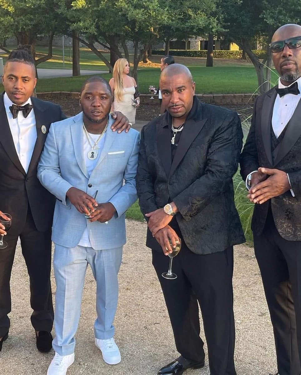 ArtistLiveGold's tweet photo. Nas, Lil' Cease, Noreaga &amp; Inspectah Deck 🎙️🔥 https://t.co/USYDBsiM97