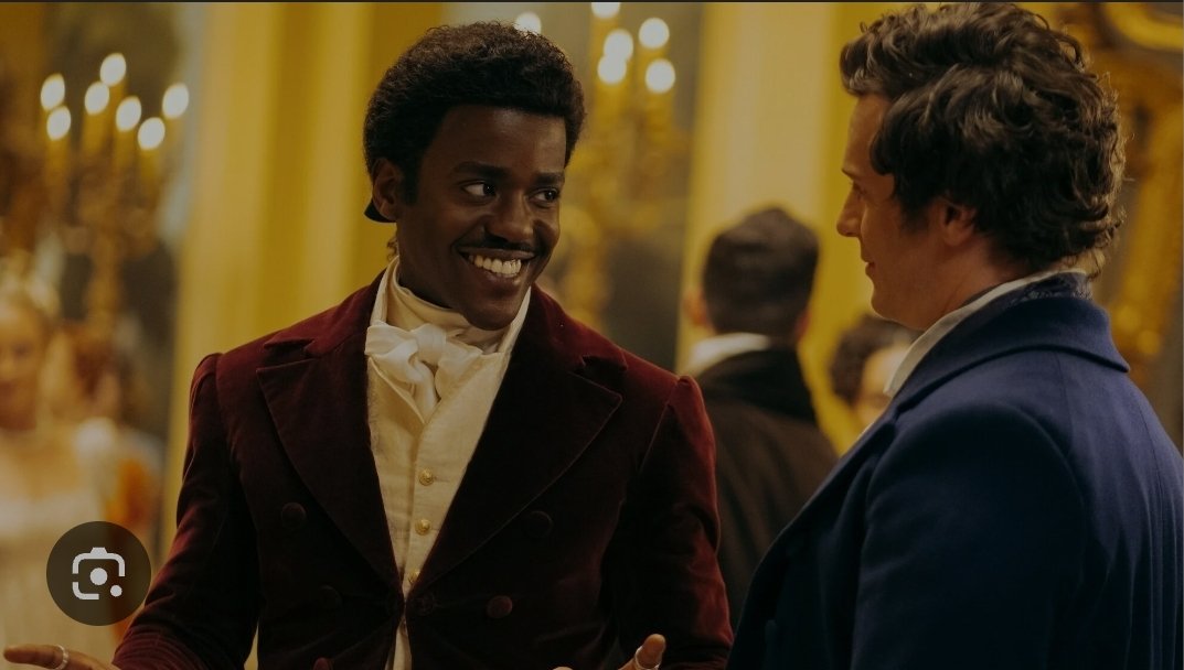 FlourAlchemist's tweet photo. The perfect marriage #DoctorWho #Gracejones 
The waltz between the Doctor and Rogue was a slow version of "I've seen that face before" by Grace https://t.co/h7gKzI4BJC