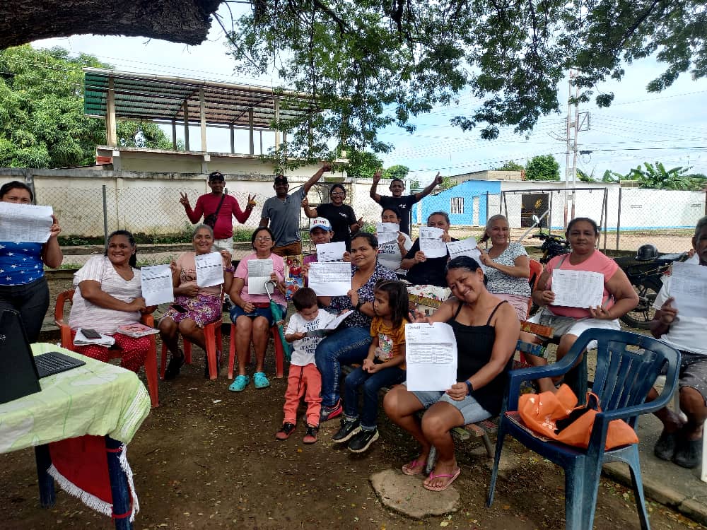 ¡APURE!🚩

Las UBCh parroquia San Fernando,  activas en el #1x10VictoriaPerfecta, rumbo a la gran victoria revolucionaria con nuestro candidato de la Patria <a href="/NicolasMaduro/">Nicolás Maduro</a> este 28 de Julio.

¡La Esperanza Está En La Calle! ❤️🇻🇪

 #VenezuelaX10 
<a href="/PartidoPSUV/">PSUV</a> <a href="/ConElMazoDando/">Con el Mazo Dando</a>