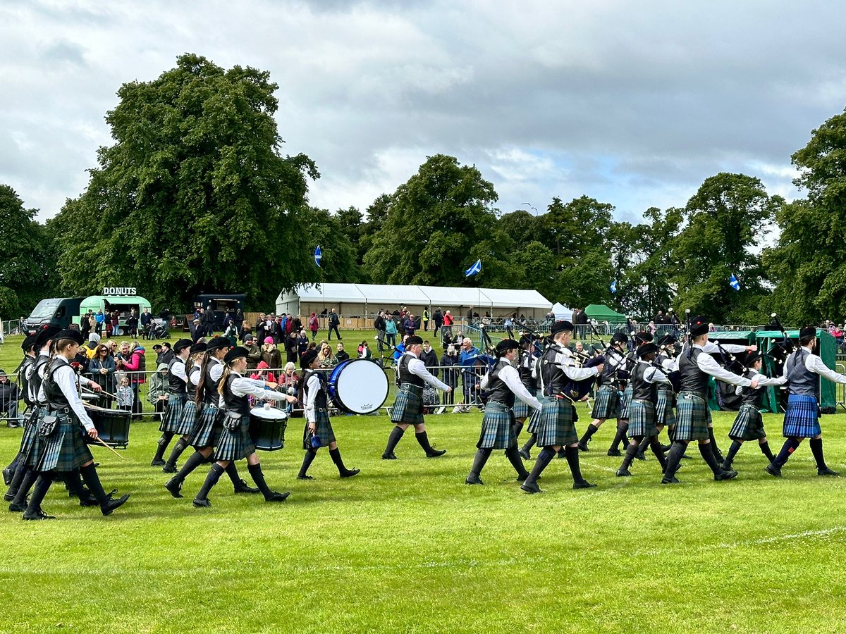 StrathallanSchl's tweet photo. British Pipe Band Champions 2024  🎶🥁🏆
Congratulations Strathallan School Pipe Band on the outstanding performance at Forres yesterday, claiming the championship title in the Nov Juv B class  👏✨

#BritishChamps #ProudSchool #StrathTrad #pipinganddrumming https://t.co/ypPxZDIXQj