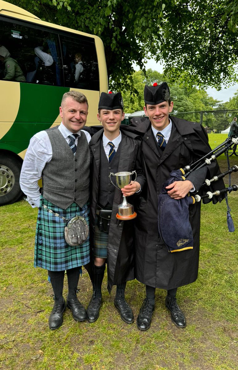 StrathallanSchl's tweet photo. British Pipe Band Champions 2024  🎶🥁🏆
Congratulations Strathallan School Pipe Band on the outstanding performance at Forres yesterday, claiming the championship title in the Nov Juv B class  👏✨

#BritishChamps #ProudSchool #StrathTrad #pipinganddrumming https://t.co/ypPxZDIXQj